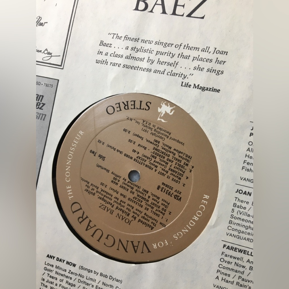 Joan Baez 'Carry It On' Soundtrack Album, featuring Bob Dylan and others 😎🎙🎼 - Picture 5 of 16